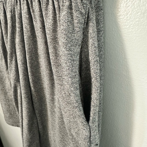 Forever 21+ Color Blocking Black and Gray Plus Size Dress With Pocket - Picture 5 of 7